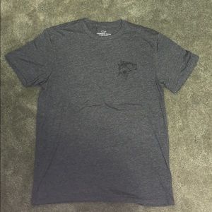 Men’s Vineyard Vines Island shirt